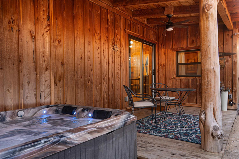 5, Saw Mill Cabin, Gillespie