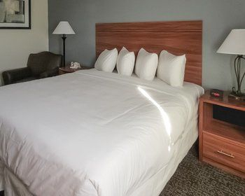 Others 5, Quality Inn Gillette, Campbell