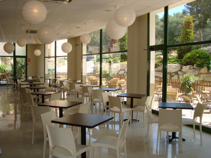 Food & Drinks 5, Festival Village Salou Apartments, Tarragona