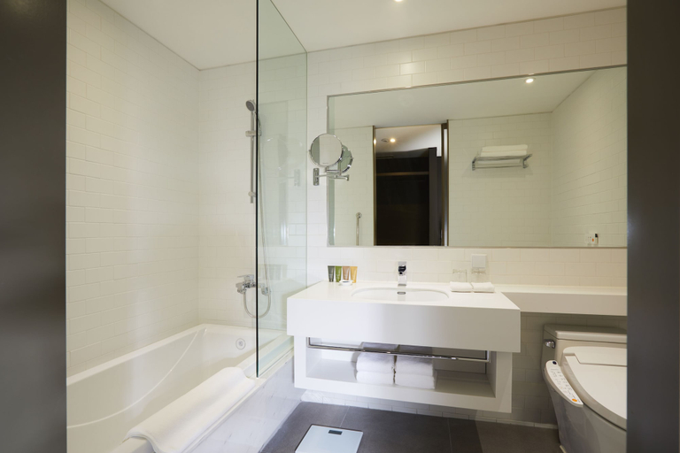 Bathroom 4, Glad Mapo, Mapo