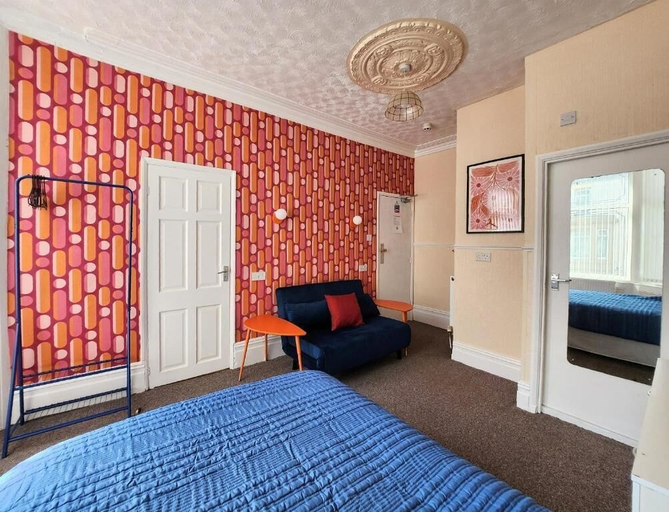 Bedroom 2, The Everglades, Blackpool