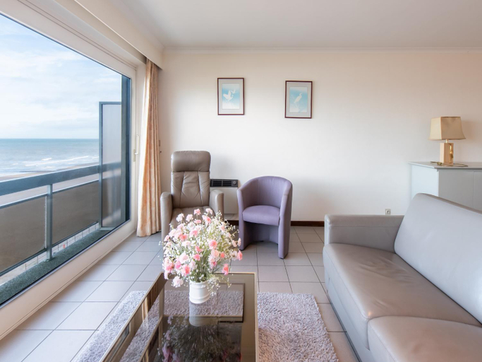 Guestroom, Apartment in Middelkerke near Beach & Casino, West-Vlaanderen