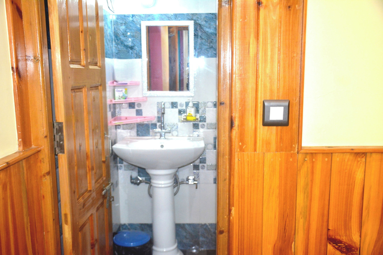 Bathroom 4, Anurag Hotel Chakrata, Dehradun