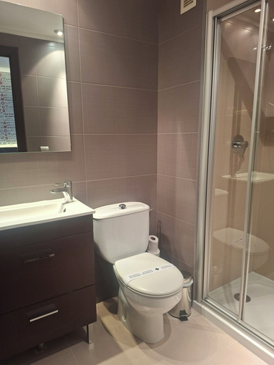 Bathroom 4, Hotel Oriente, Teruel