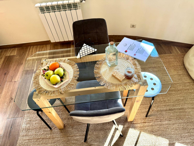 Others 2, Charming Cozy Retreat - Terrace & Private Balcony, Coimbra