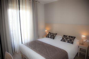 Others 5, Hotel de Londres, Alpes-Maritimes