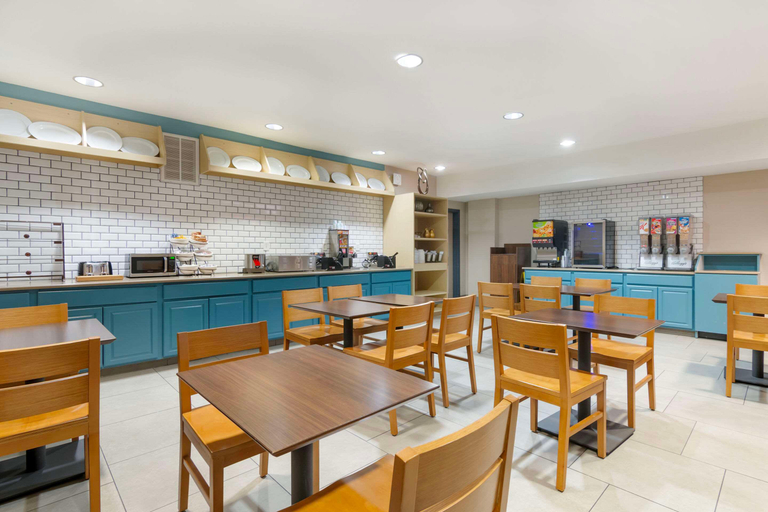 Food & Drinks 5, Country Inn Suites By Radisson Columbia Mo, Boone