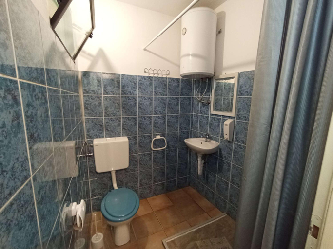 Bathroom 5, Rooms with WiFi Rijeka - 23254, Rijeka