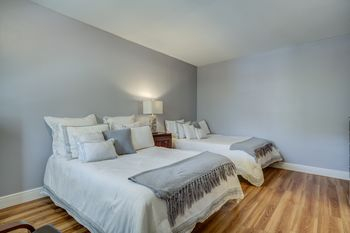 Others 4, Sea Steps Suites, Broward