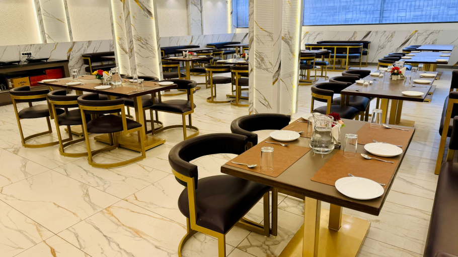 Dining 3, Pheonix Luxury Inn Hotel, Dhar