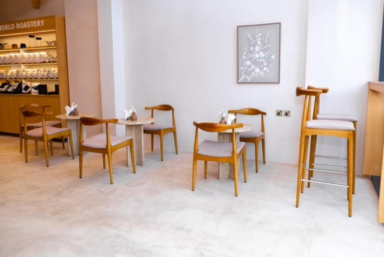 Food & Drinks, Tiara Alsafa, Jeddah