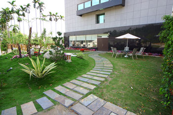 Others 4, F Hotel Chiayi, Chiayi County