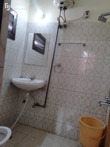 Bathroom, HOTEL DIAMOND PALACE, Chandigarh