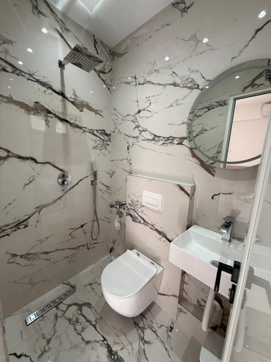 Bathroom 4, Luxury Room's by Lika, Sarandës