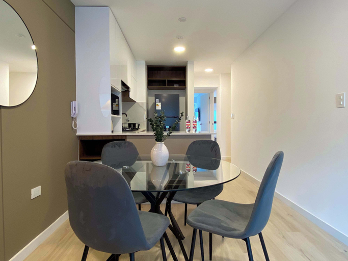 Room 4, w Modern Cozy 2BR in the Heart of San Isidro, Lima