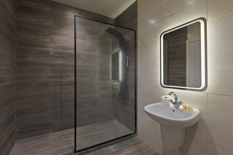 Bathroom 3, ELITE Premium 6BR Mansion at Royal City, Unorganized in Al Jizah