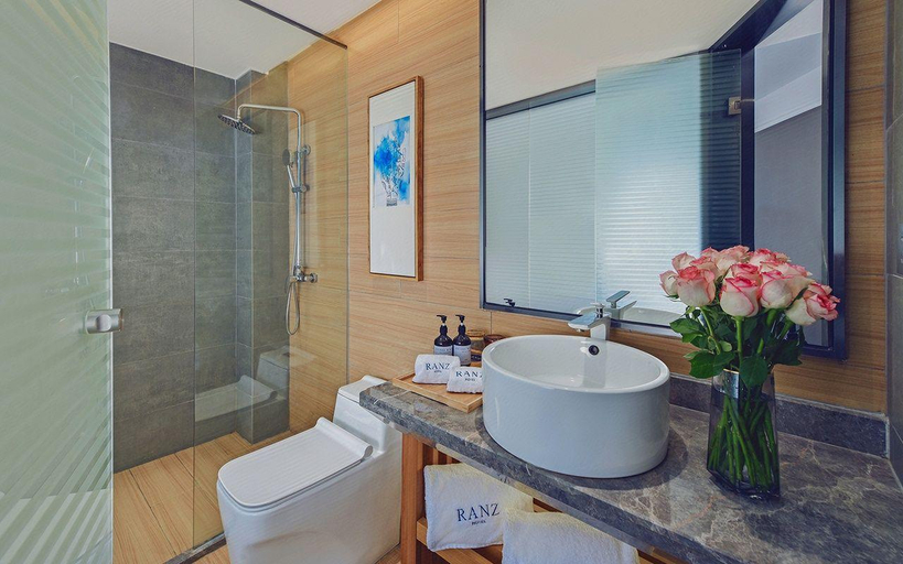 Bathroom 4, Shenzhen Shekou RANZ Hotel, Shenzhen