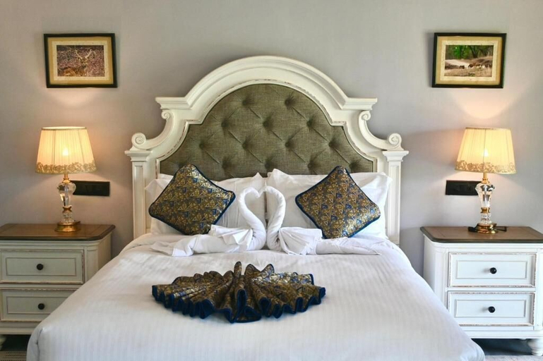 Room 3, Tuli Orchid - A Boutique Eco Resort, Nagpur
