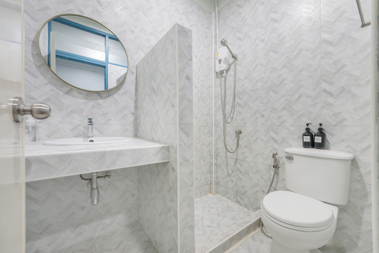 Bathroom 4, Arun Sa Wad House Sukhumvit 8 Guests, Phra Khanong