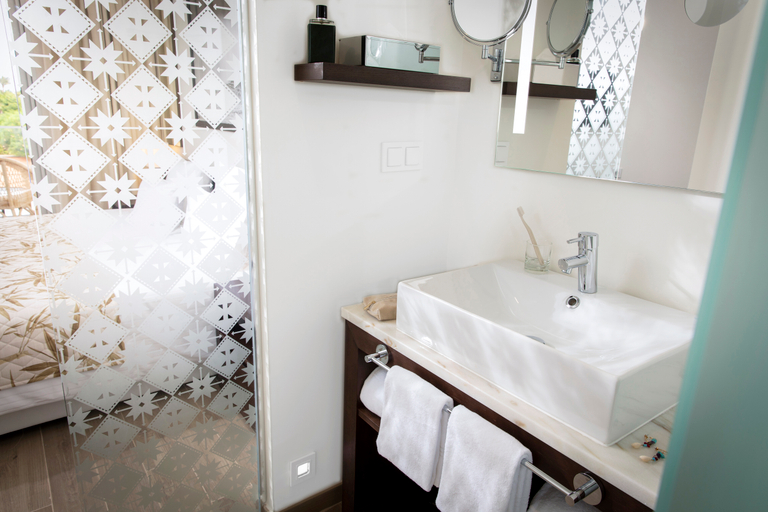 Bathroom 5, Robinson Cabo Verde