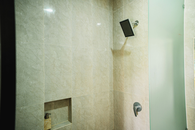 Bathroom 4, Casa De Arya, Gianyar