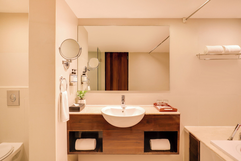 Bathroom 5, Keys Prima by Lemon Tree Hotels, Whitefield, Bengaluru., Bangalore