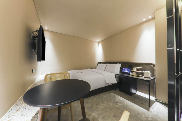 Bedroom 4, Busan Daeyeondong Mute Hotel, Nam