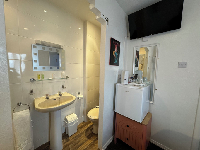 Bathroom 3, The Scala Hotel, Lancashire