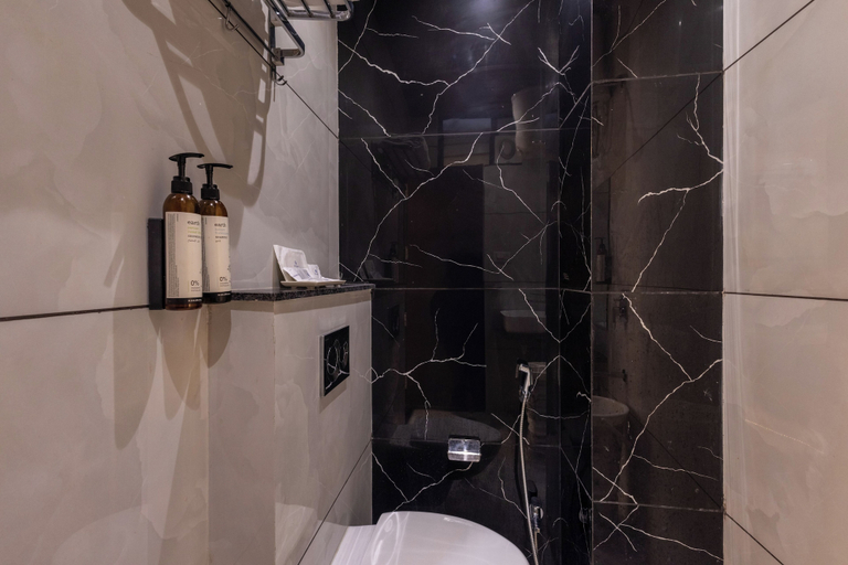 Bathroom 4, Hotel Pravasa Stay, Dewas Naka, Indore