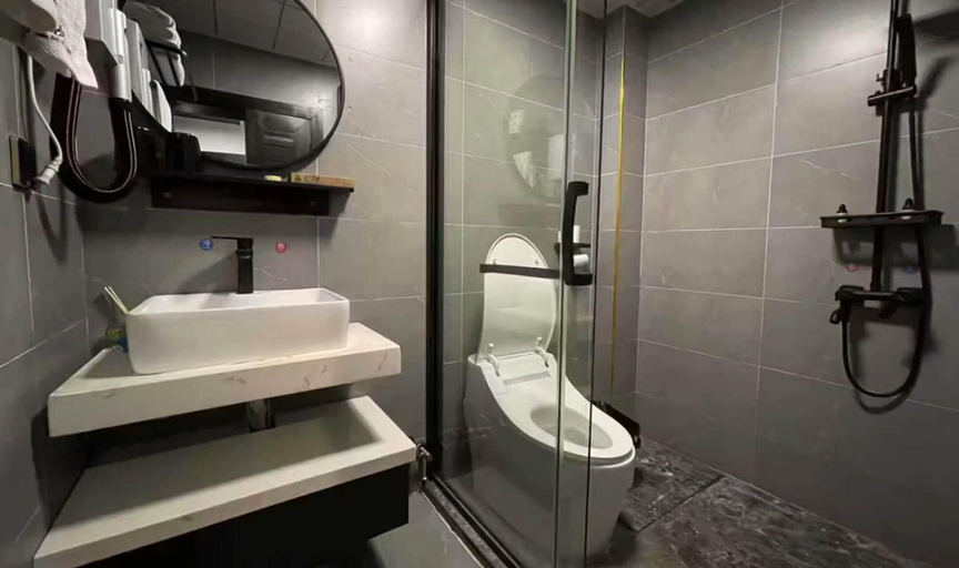 Bathroom 5, 12C View Homestay, Xiangxi Tujia and Miao
