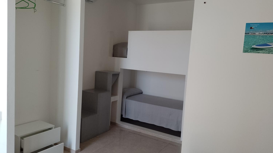 Bedroom 2, SeA Beach Home, Lecce