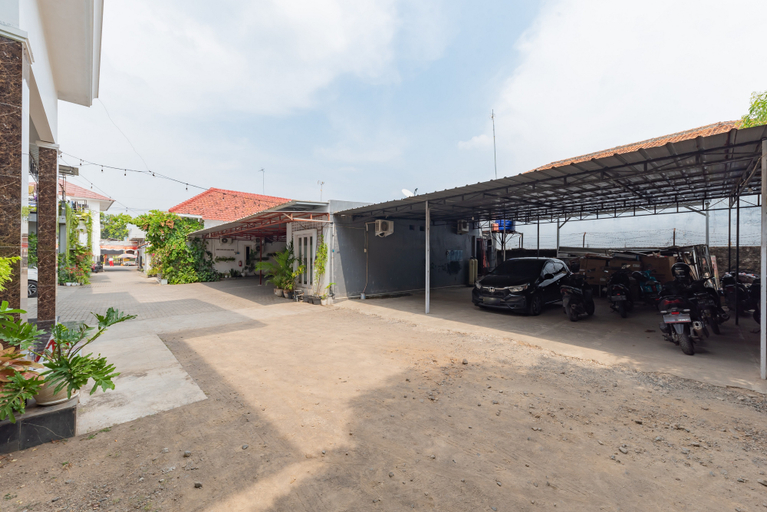 Others 5, RedDoorz Syariah near Ciledug Station, Cirebon