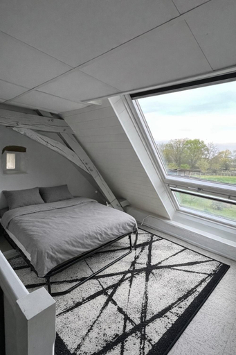 Bedroom, Pause au petit paradis, Sarthe