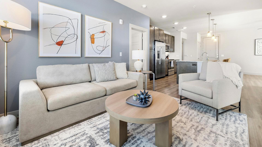 Living area 4, Landing Furnished Apartments - Red Oak, Ellis