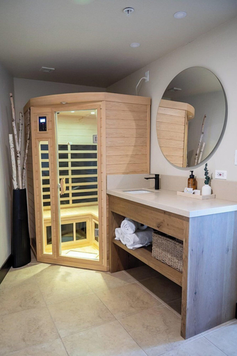 Bathroom 4, The Estes Park Resort, Larimer