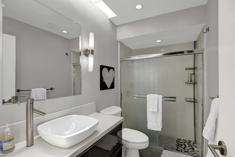 Room 3, Modern Krisel Retreat With Mountain Views Pool A, Riverside