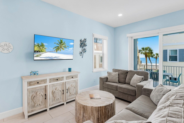 Living area 4, Sea Breeze IRB Complex, Pinellas