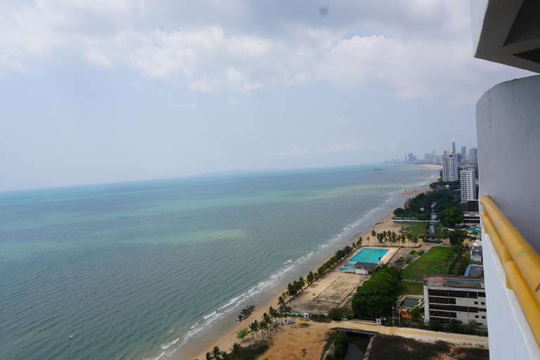 Others 2, Sunshine Beach Condotel (King Studio Ocean View), Sattahip