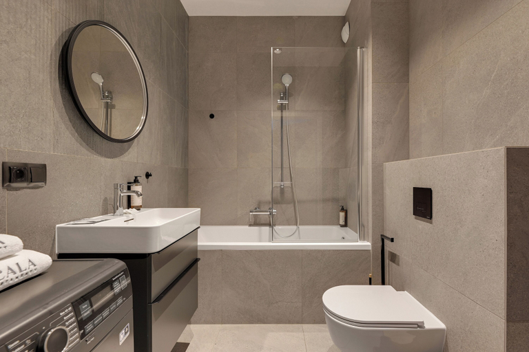 Bathroom 2, Scala 134 by Grand Apartments, Gdańsk City