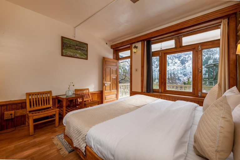 Bedroom 4, Beholden Stay & Cafe-Mountain View Boutique Stay in Old Manali , Kullu