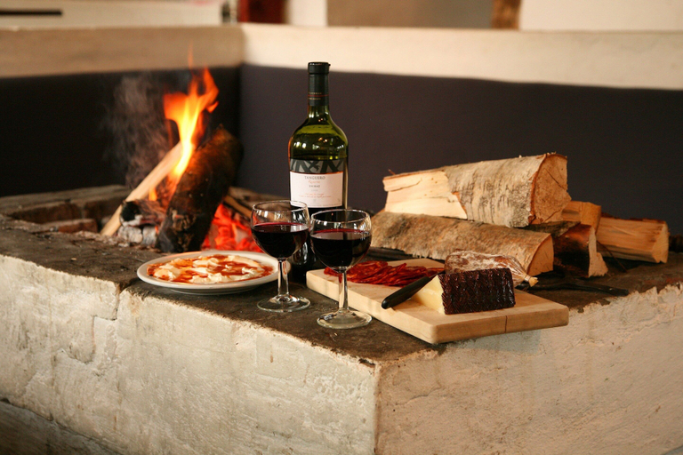 Food & Drinks 5, Spacious Farmhouse near Forest in Stramproy, Weert