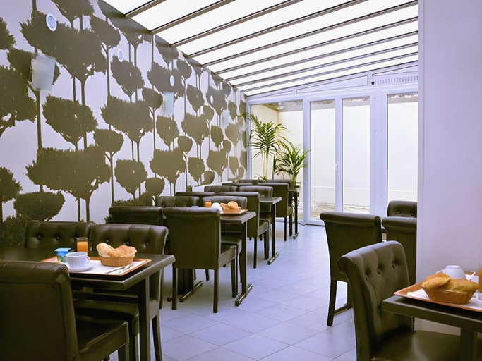 Food & Drinks 5, Hotel Lilas Gambetta, Paris