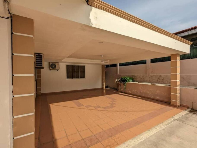 Others 4, Taman rasah Cozy spacious Bangalow seremban, Seremban