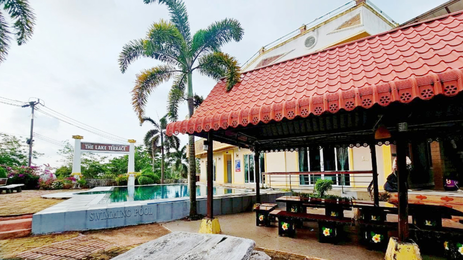 Food & Drinks 5, Lake Terrace Resort, Satun, Langu