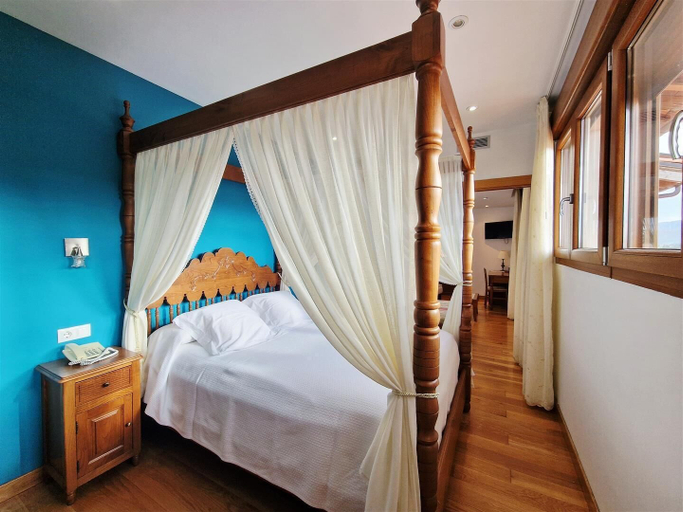 Room 3, Hotel Verdemar, Cantabria