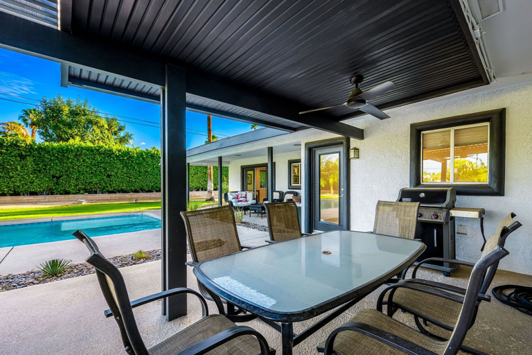 Room 4, Relaxing Retreat in South Palm Desert, Riverside