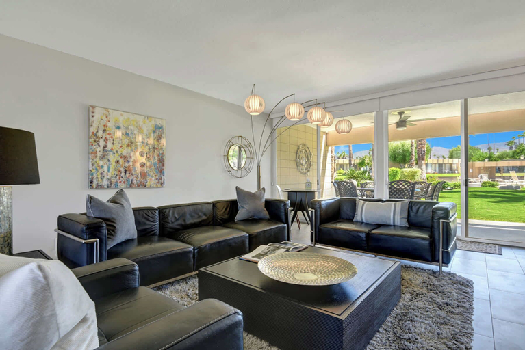 Room 2, Modern Krisel Retreat With Mountain Views Pool A, Riverside