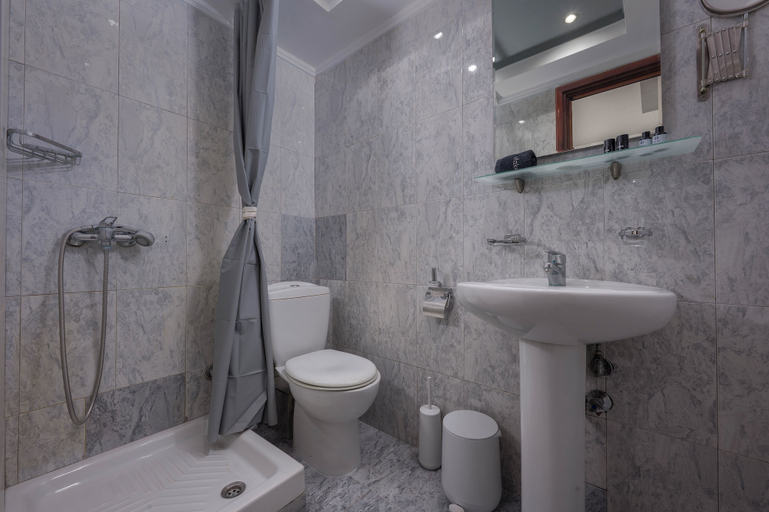 Bathroom 3, Filippos Hotel, Central Macedonia