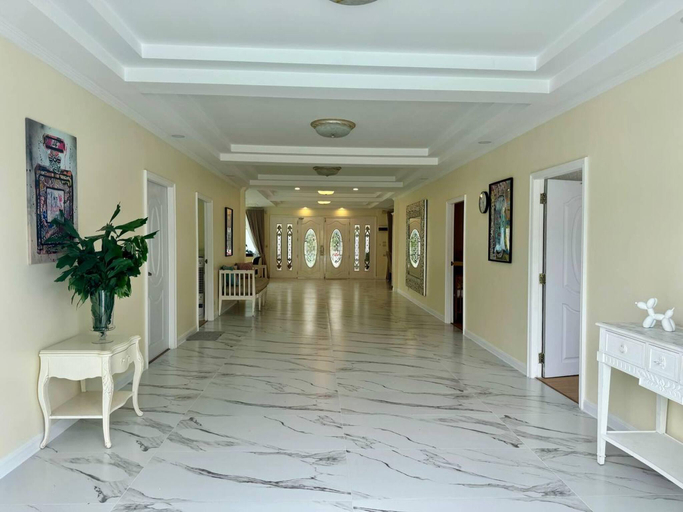 5, 5 Bedrooms Villa 5 min walk to Bangtao beach, Phuket Island