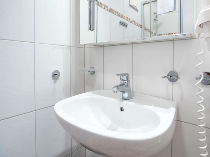 Bathroom 5, Apartment in Bad Kleinkirchheim Ski Area, Spittal an der Drau